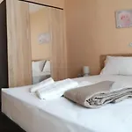 Hara's Lägenhet *